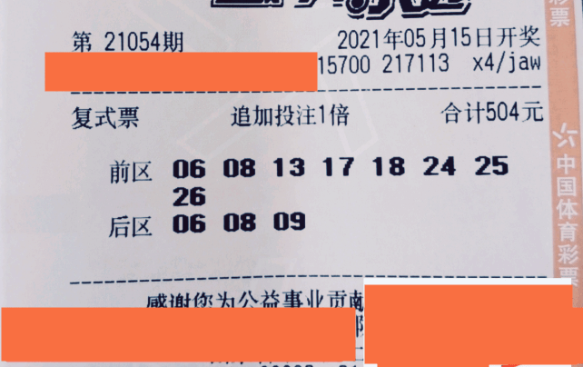 震撼！45张动图带你重温阅兵1. 解放军三军仪仗队通过天安门，步伐铿锵有力。
